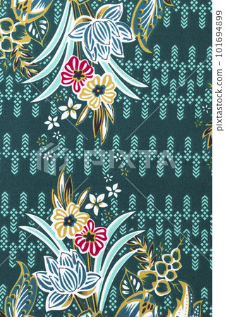 The detailed pattern of batik cloth 101694899