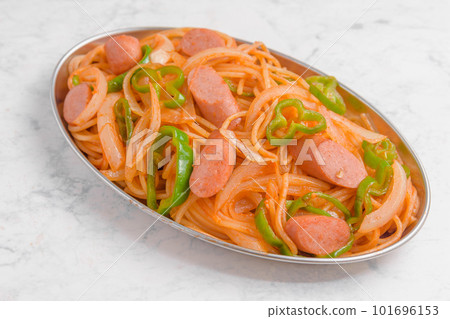 Spaghetti Napolitan 101696153
