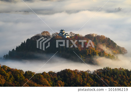 Castle in the sky Echizen Ono Castle 101696219