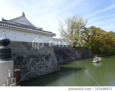 靜岡市駿府城公園護城河和屋形船照片 靜岡市駿府城公園護城河和屋形船照片 101696972