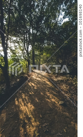 the path to the ducking hill, sai kung 16 April 2023 101698140