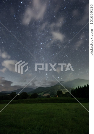 The starry sky of Rokushi plateau The starry sky of Rokushi plateau 101699156