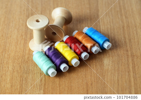 Sewing Set On Wood 101704886