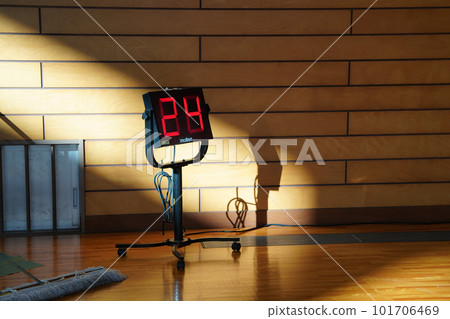 球場設置的籃球賽前計時器 101706469