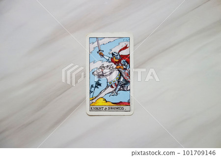 塔羅牌劍騎士 塔羅牌劍騎士 101709146