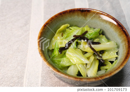 鹹海帶白菜 101709173