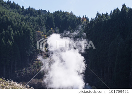 Blowing steam Geothermal energy Renewable energy Image material Blowing steam Geothermal energy Renewable energy Image material 101709431