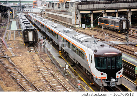 [Nagoya Train Area] Limited Express Hida undergoing maintenance after completion of operation 101709518
