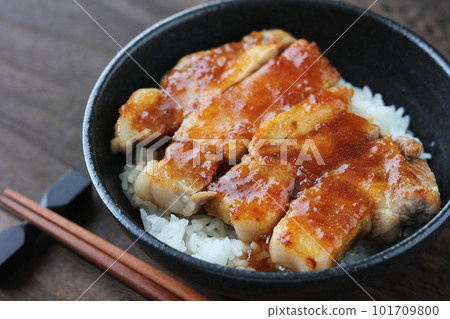 Pork steak bowl on rice 101709800