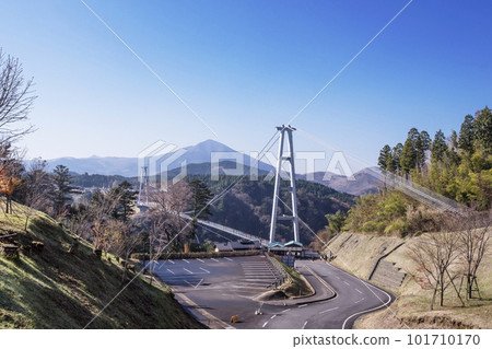 Kokonoe Yume Otsuribashi Oita sightseeing spot Japan's tallest suspension bridge A promenade in the sky A large suspension bridge over a valley 101710170
