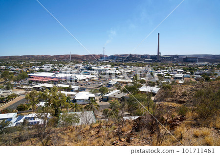 澳大利亞腹地世界礦業名城伊薩山一景 101711461