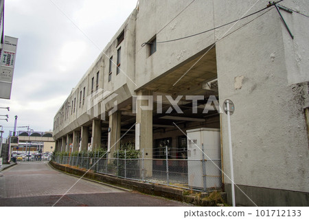 西九州新幹線開通後關閉的JR諫早站前的舊巴士總站 101712133