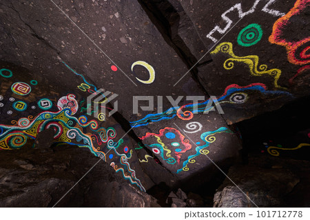 一個突襲的洞 一個突襲的洞 101712778