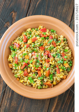 Portion of fried rice Portion of fried rice 101716027