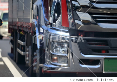 Truck headlights 101717769