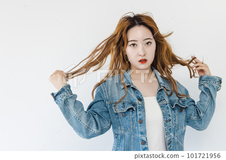 Unique woman Unique woman 101721956