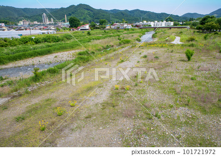 Kuzuu Act 廣場附近的秋山河畔初夏鄉村風光 101721972