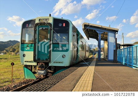 [JR Shikoku] Type 1500 (Mugi Line: Awa-Kainan Station) 101722078