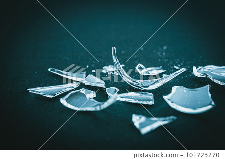 破碎的玻璃圖片素材 101723270