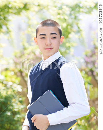 Male junior high school student school uniform school life portrait Male junior high school student school uniform school life portrait 101723346