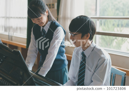 piano, pianoforte, pianos 101723806