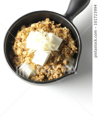 白底豆腐多的麻婆豆腐鳥瞰圖 101723994