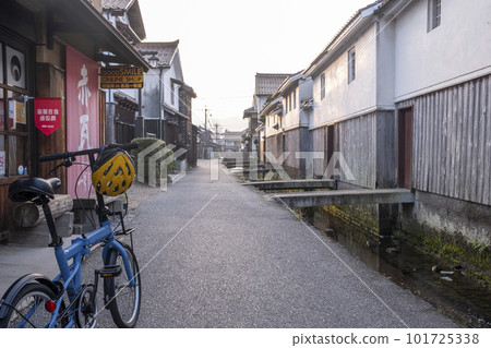 Shirakabe storehouses at dawn Kurayoshi city rental cycle image 101725338