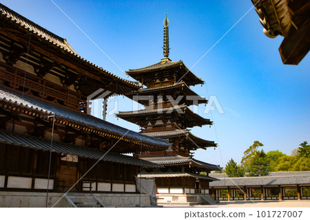 Fifty Pagodas and Main Hall of Horyuji Temple, Nara Prefecture 101727007