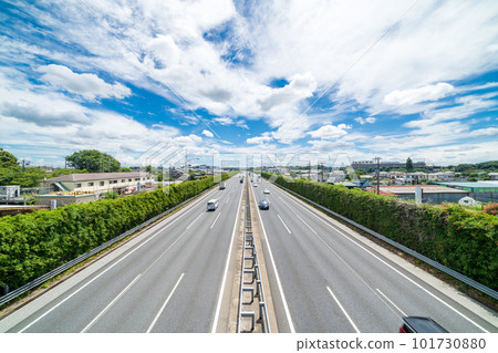 “埼玉縣”東北高速公路,浦和附近的風景 “埼玉縣”東北高速公路,浦和附近的風景 101730880