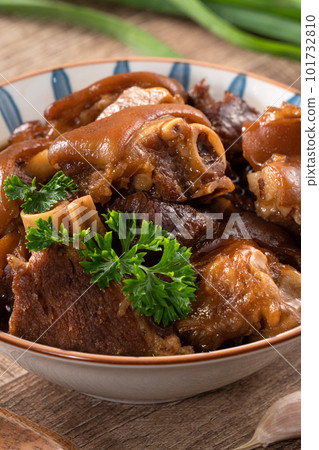 Taiwanese traditional food pork knuckle in a bowl Taiwanese traditional food pork knuckle in a bowl 101732810