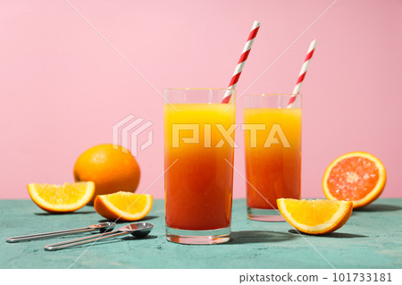 Orange cocktail, concept of fresh delicious summer citrus cocktail Orange cocktail, concept of fresh delicious summer citrus cocktail 101733181