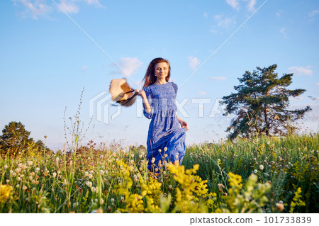 girl in the field girl in the field 101733839