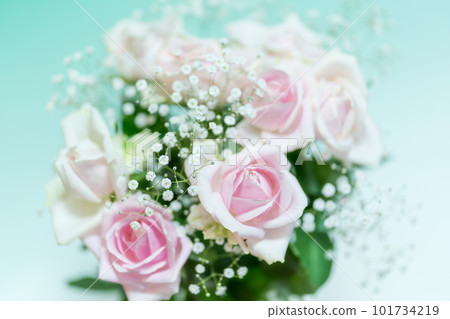 Beautiful pink rose bouquet Beautiful pink rose bouquet 101734219