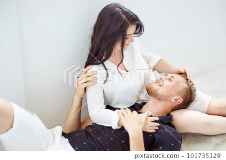 boy and girl in love boy and girl in love 101735129