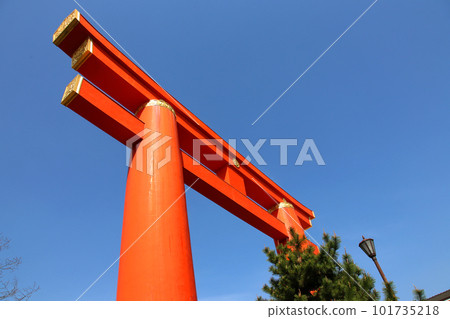 平安神宮大鳥居 平安神宮大鳥居 Vermillion 101735218