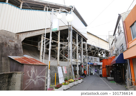 Bishoen JR Bishoen JR Hanwa Line Bishoen Station Bishoen Shopping Street Hanwa Line elevated Bishoen Shopping District Abeno Ward Bishoen 101736614