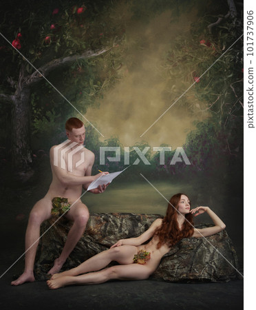 Portrait of pensive, handsome man painting a picture from the nature of the beautiful female body Eve's over vintage style background. Famous artist 101737906