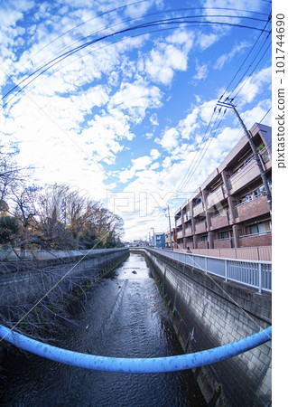 Rivers in residential areas (flood measures, guerrilla rainstorms) Rivers in residential areas (flood measures, guerrilla rainstorms) 101744690