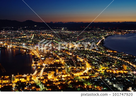 函館山的夜景 101747920