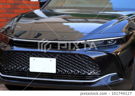 Black sedan image 101749127