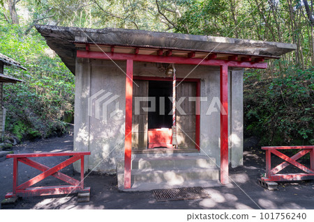 “鹿兒島縣”黑神埋葬鳥居/黑神神社 101756240