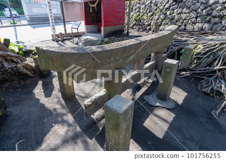 “鹿兒島縣”黑神埋葬鳥居/黑神神社 101756255