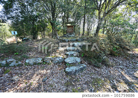 High stone walls and enclosures of Bizen "Tokukura Castle" High stone walls and enclosures of Bizen "Tokukura Castle" 101759886