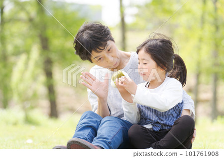 grandson and grandma portrait grandson and grandma portrait 101761908