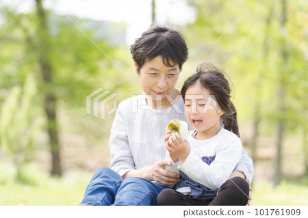 grandson and grandma portrait 101761909