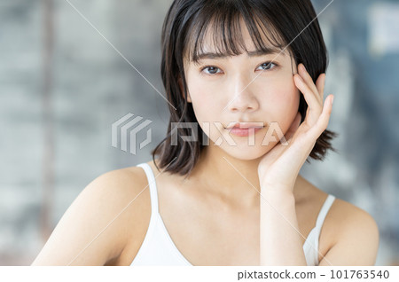 Beauty image of young women 101763540