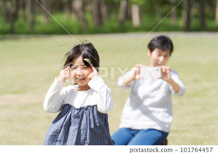 孫子和奶奶的合影 孫子和奶奶的合影 101764457