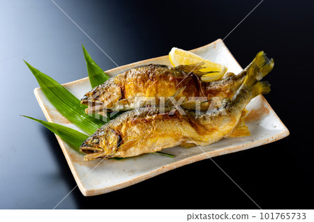 鹽烤三文魚 鹽烤三文魚 101765733