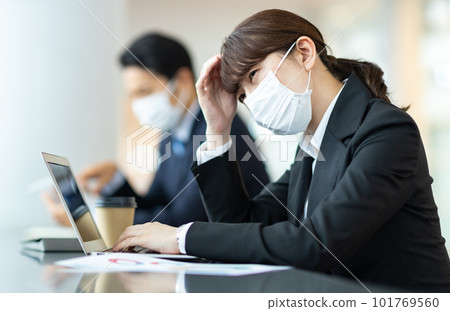 Poor female employee Poor female employee 101769560