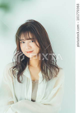 年輕女子髮型圖片 101770368